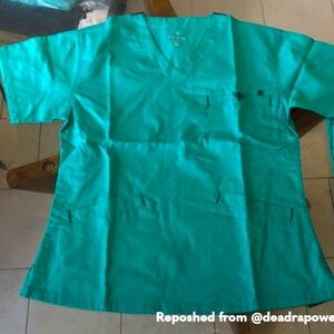 Med Couture spearmint/charcoal Scrub Top ONLY Signature Collection
